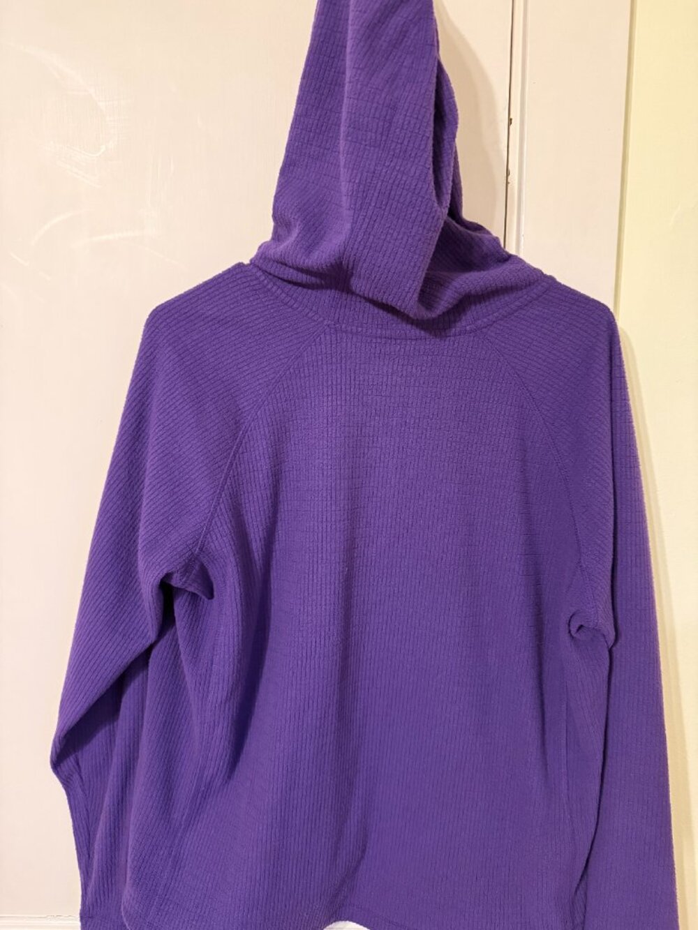 Mountain Hardwear Purple Fleece Pullover w/ Hood - Picture 4 of 5